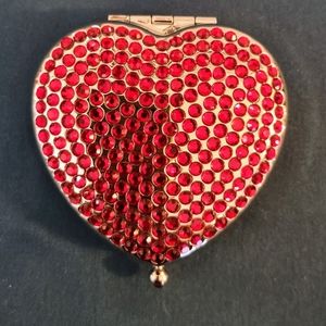 NEW Papyrus red heart mirror compact